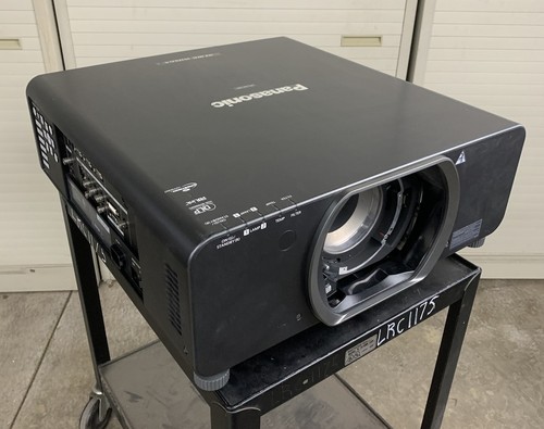 Panasonic dz10ku wuxga dlp - panasonic,